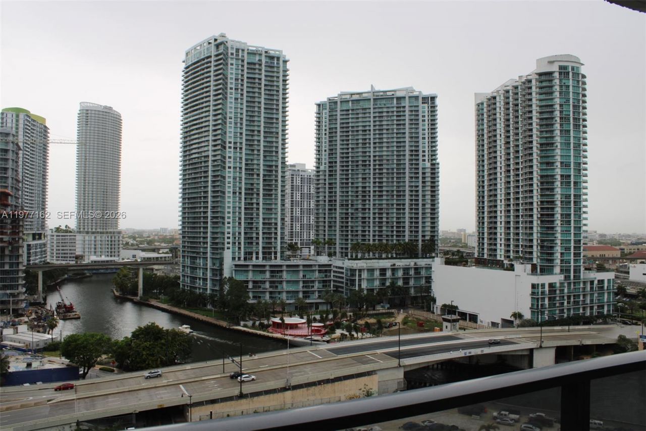 31 SE 6th St , Unit 1801, Miami, FL 33131 Photo
