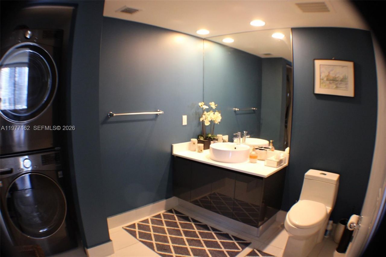 31 SE 6th St , Unit 1801, Miami, FL 33131 Photo