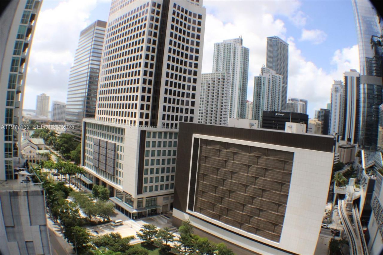 31 SE 6th St , Unit 1801, Miami, FL 33131 Photo