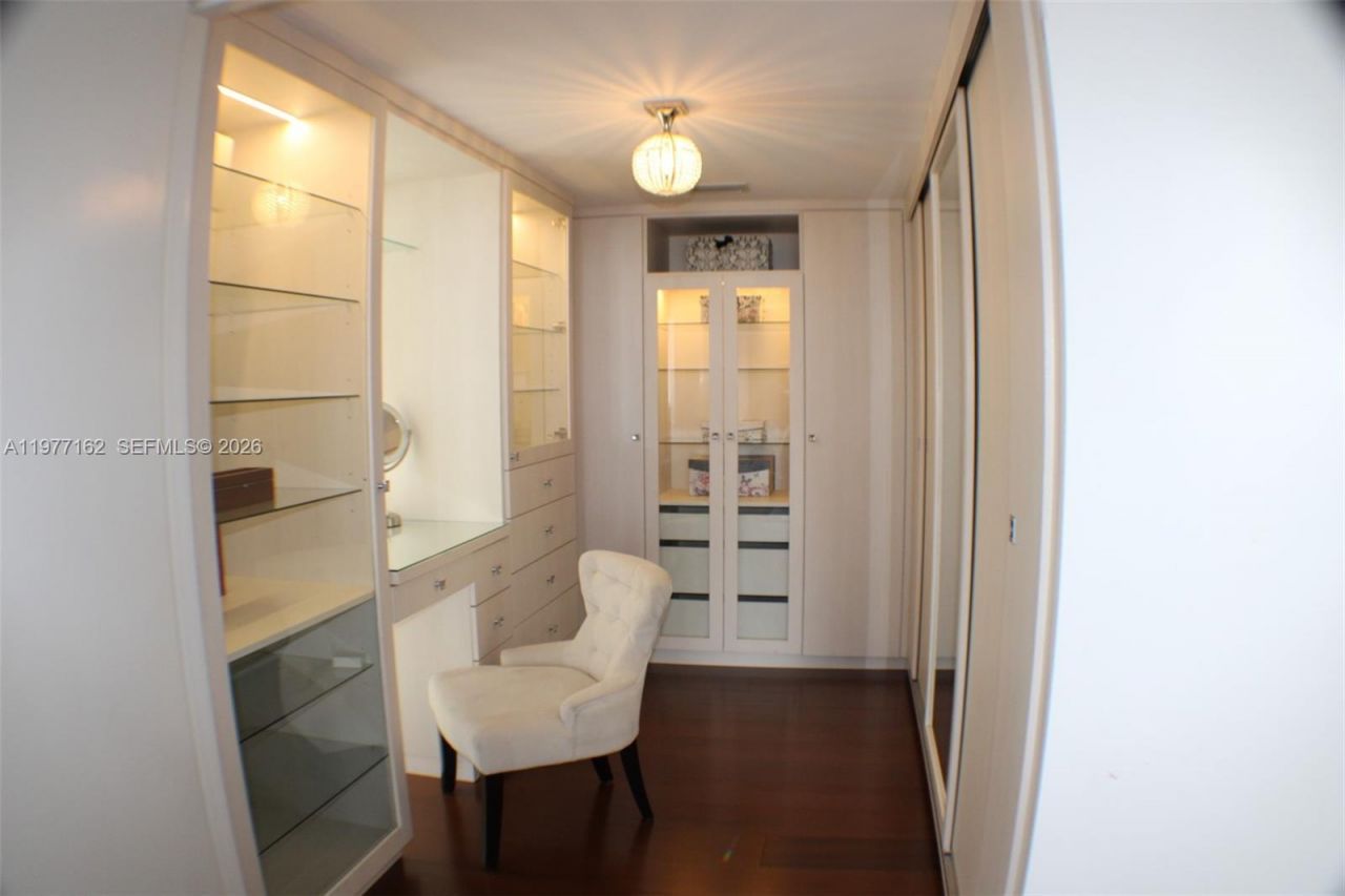 31 SE 6th St , Unit 1801, Miami, FL 33131 Photo