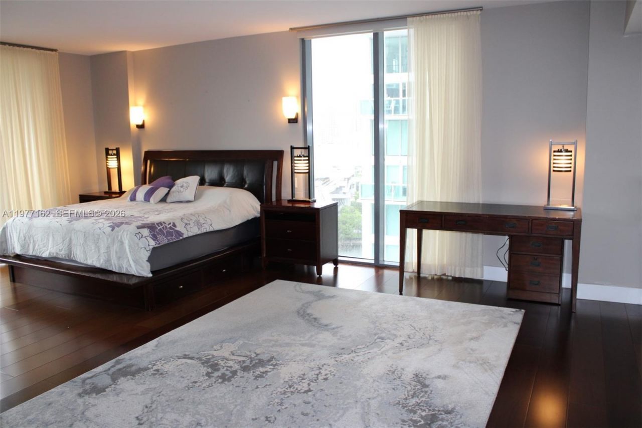 31 SE 6th St , Unit 1801, Miami, FL 33131 Photo