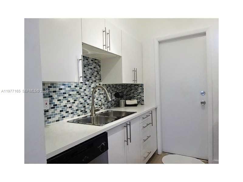653 Michigan Ave, Unit 14, Miami Beach, FL 33139 Photo