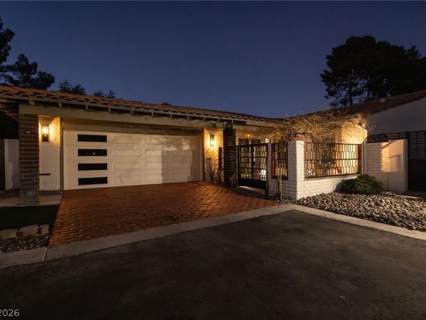 1901 Plaza De La Cruz , Las Vegas, NV 89102