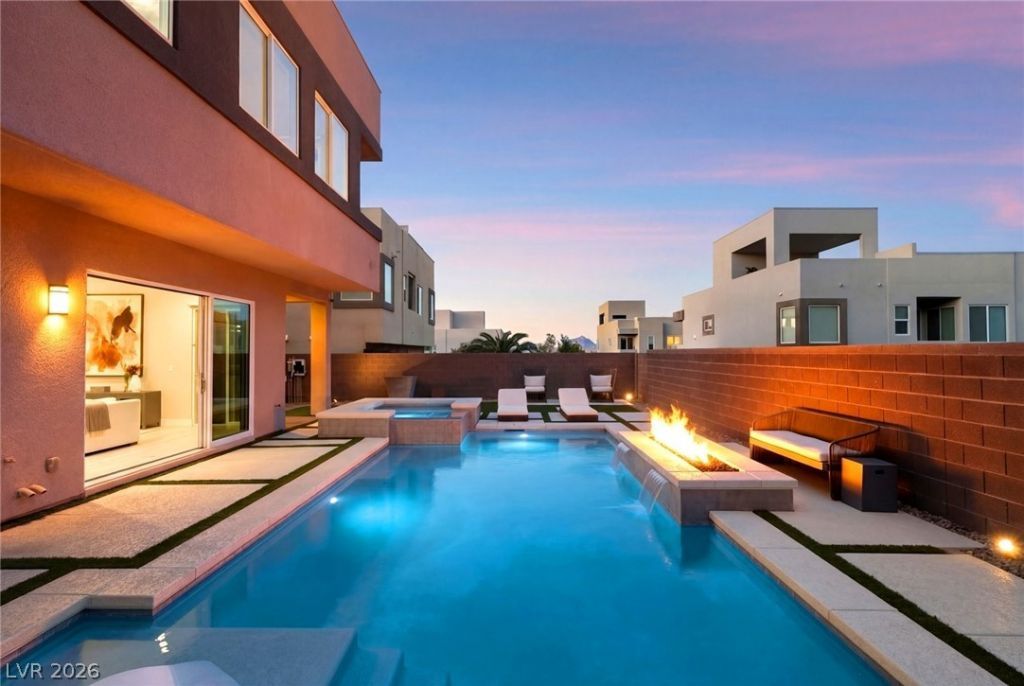 276 Crimson Edge Street , Henderson, NV 89012