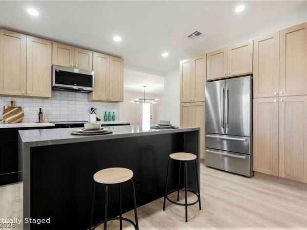 6601 Boxwood Lane , Las Vegas, NV 89103