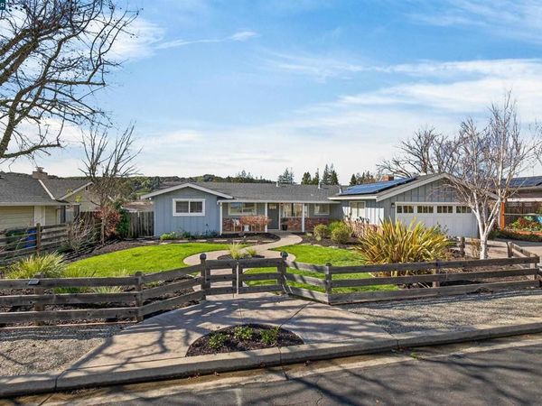 19 19 Lance Ct , Moraga, CA 94556