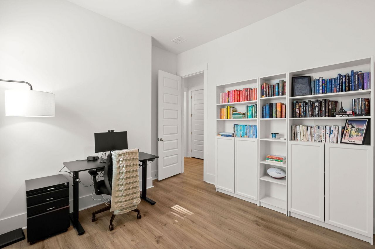 304 Trailmore Lane Photo 32