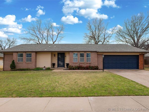 7004 E 48th Street , Tulsa, OK 74145