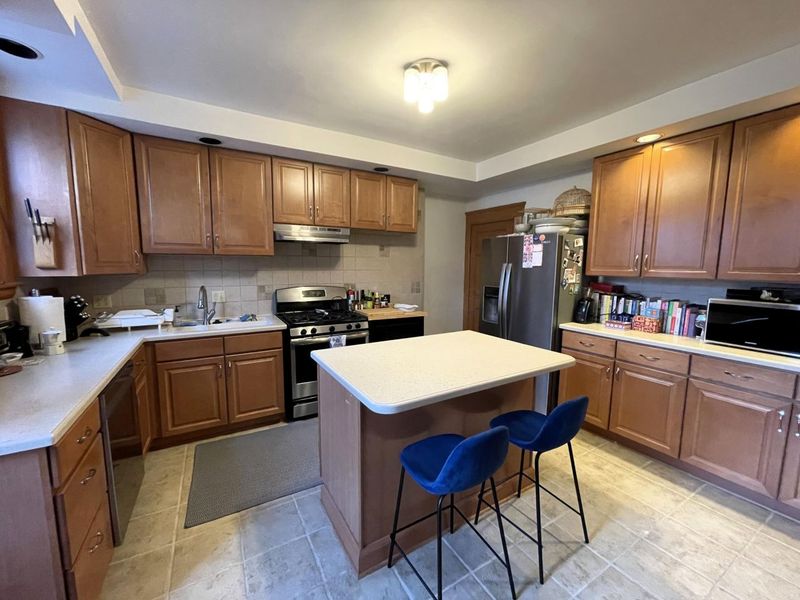 1279 Hunter Avenue , Columbus, OH 43201 Photo 7