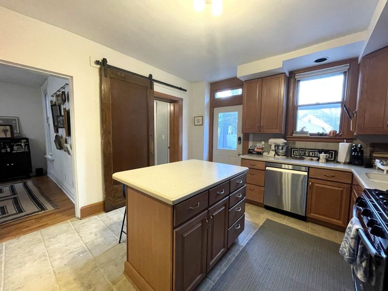 1279 Hunter Avenue , Columbus, OH 43201 Photo 8