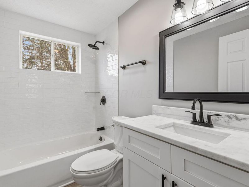 3247 Winding Creek Drive, Columbus, OH 43223 Photo 10