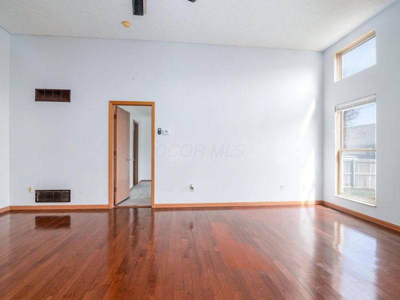 1040 Greeley Drive, Galloway, OH 43119 Photo 10
