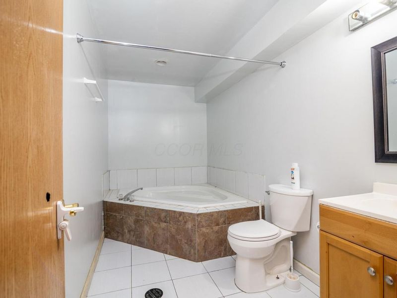 1040 Greeley Drive, Galloway, OH 43119 Photo 32