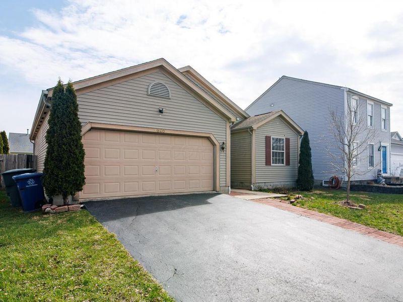 1040 Greeley Drive, Galloway, OH 43119 Photo 4