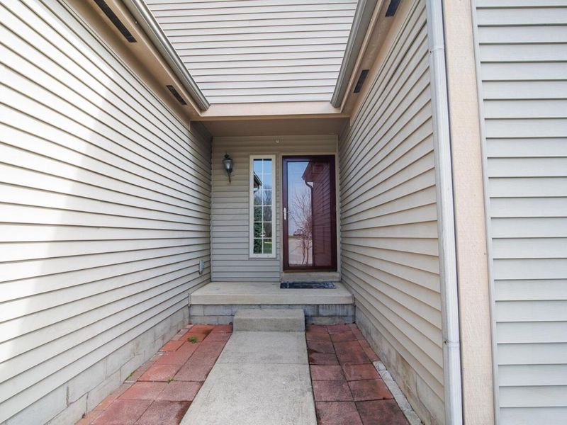 1040 Greeley Drive, Galloway, OH 43119 Photo 5
