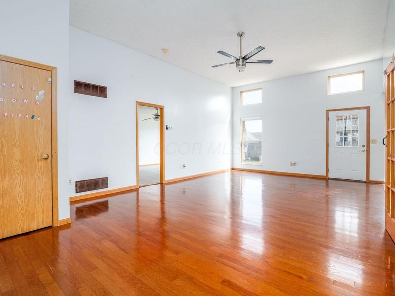 1040 Greeley Drive, Galloway, OH 43119 Photo 6