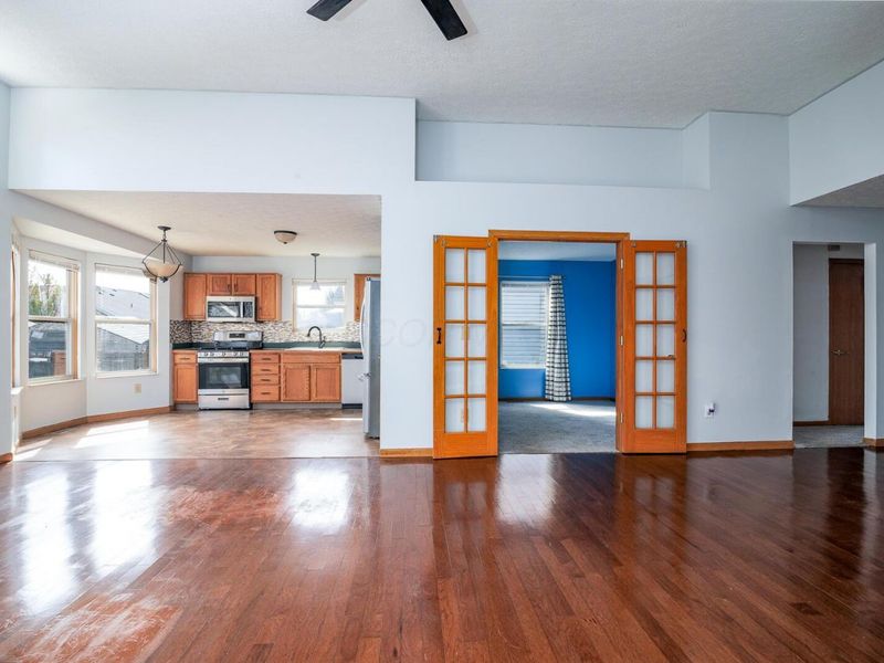 1040 Greeley Drive, Galloway, OH 43119 Photo 8