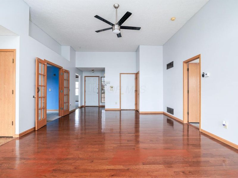 1040 Greeley Drive, Galloway, OH 43119 Photo 9