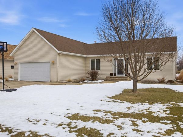 3916 5th Street S, Moorhead, MN 56560