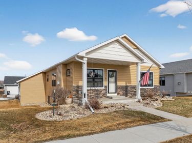 5207 56th Street NW, Rochester, MN 55901