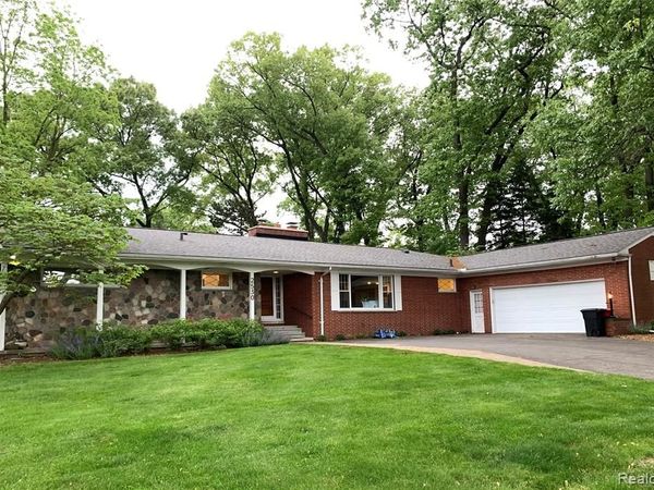 2530 Worcester Road, West Bloomfield Twp, MI 48323