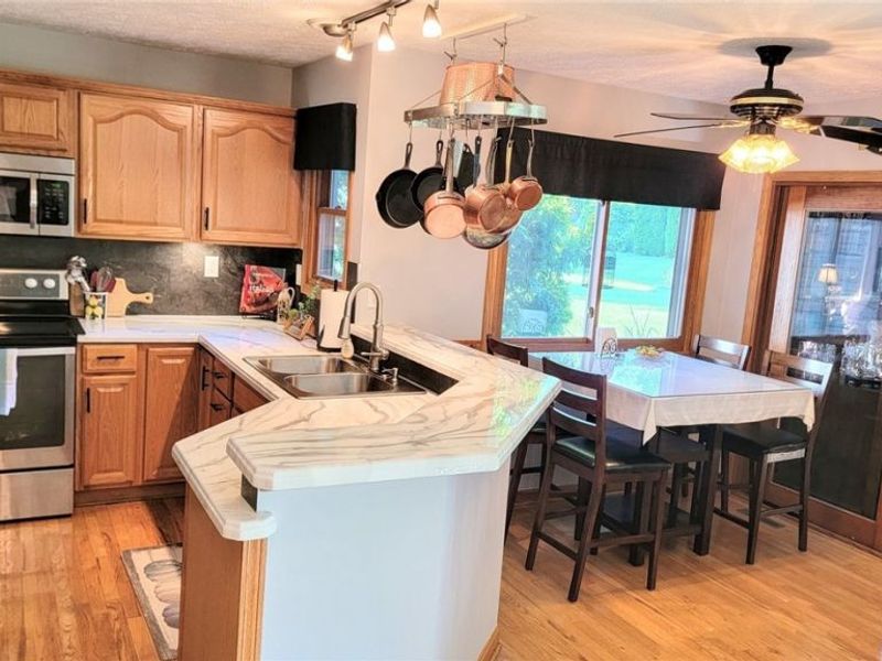 919 Glenview Drive , Huron, OH 44839 Photo 10