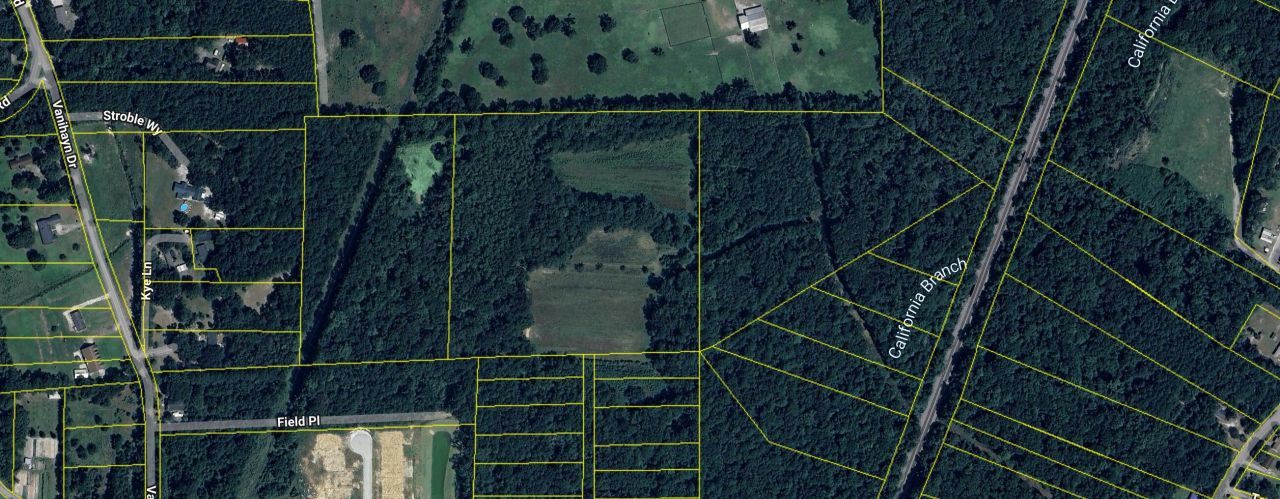 170 Field Place Photo 4