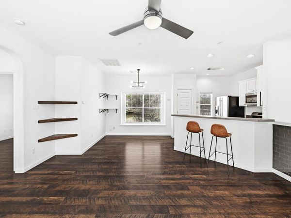 2821 Saville LOOP, Unit 21C, Austin, TX 78741