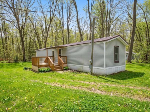 6220 Maple Trail, Harrison, MI 48625