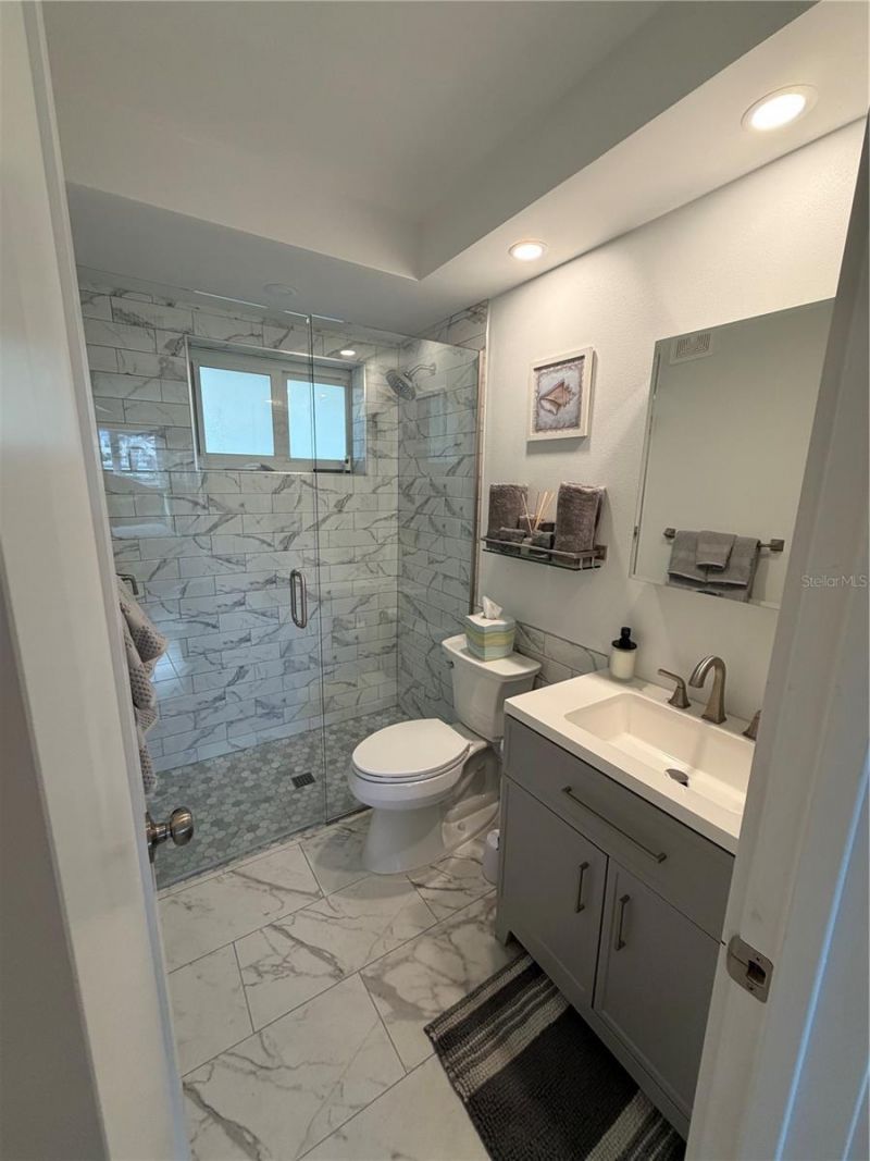 3808 Gulf Of Mexico Drive , Unit E105, Longboat Key, FL 34228 Photo