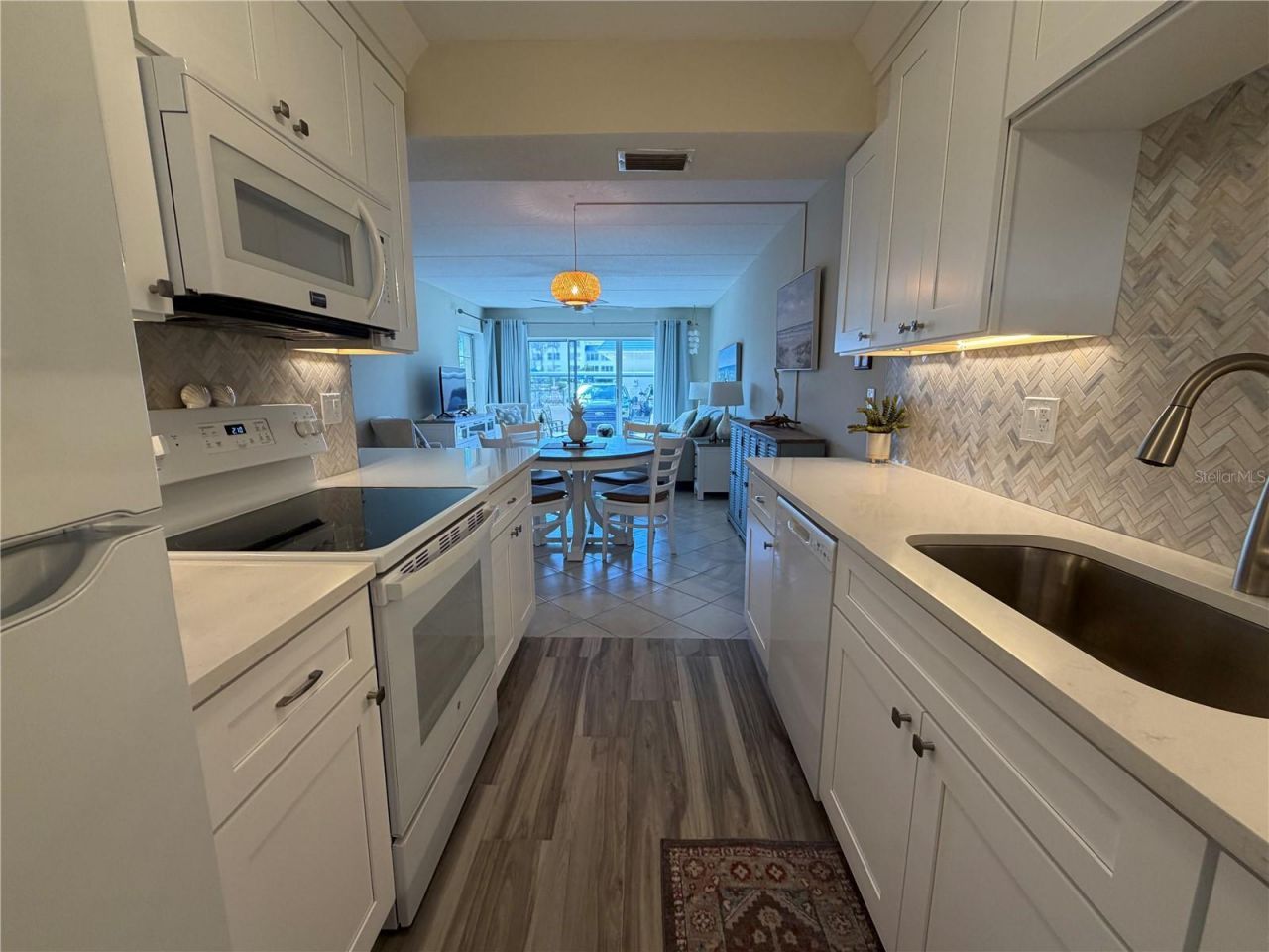 3808 Gulf Of Mexico Drive , Unit E105, Longboat Key, FL 34228 Photo
