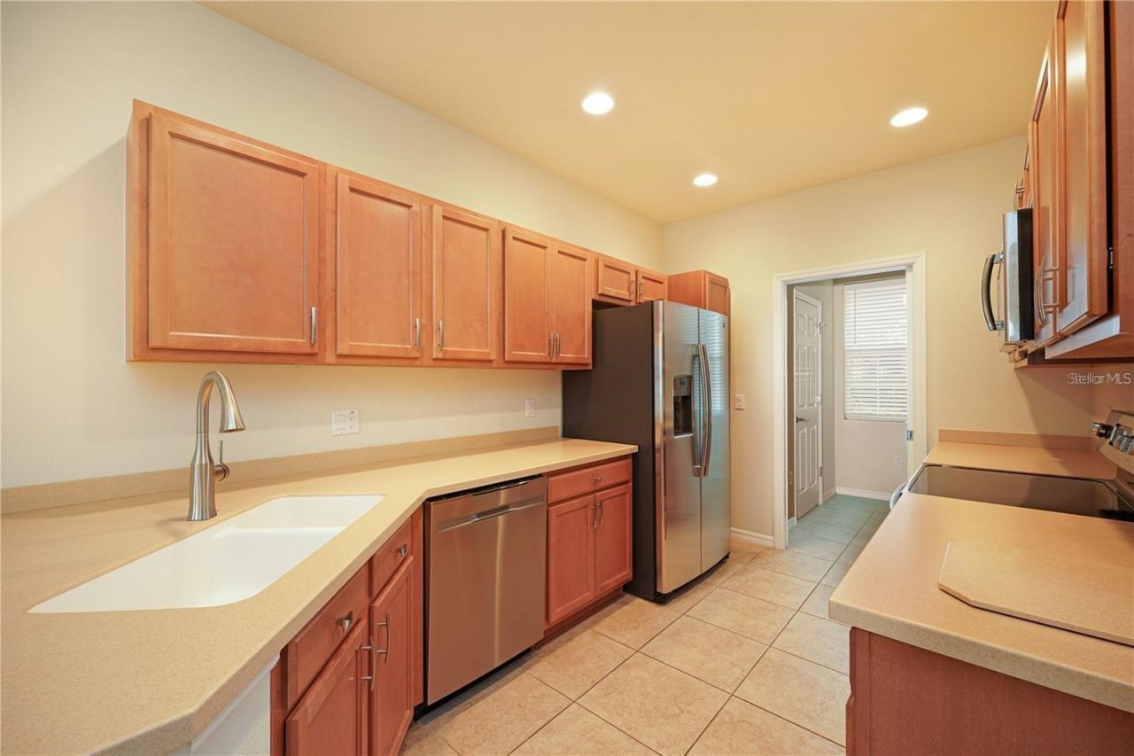 3770 82nd Avenue Circle E, Unit 103, Sarasota, FL 34243 Photo