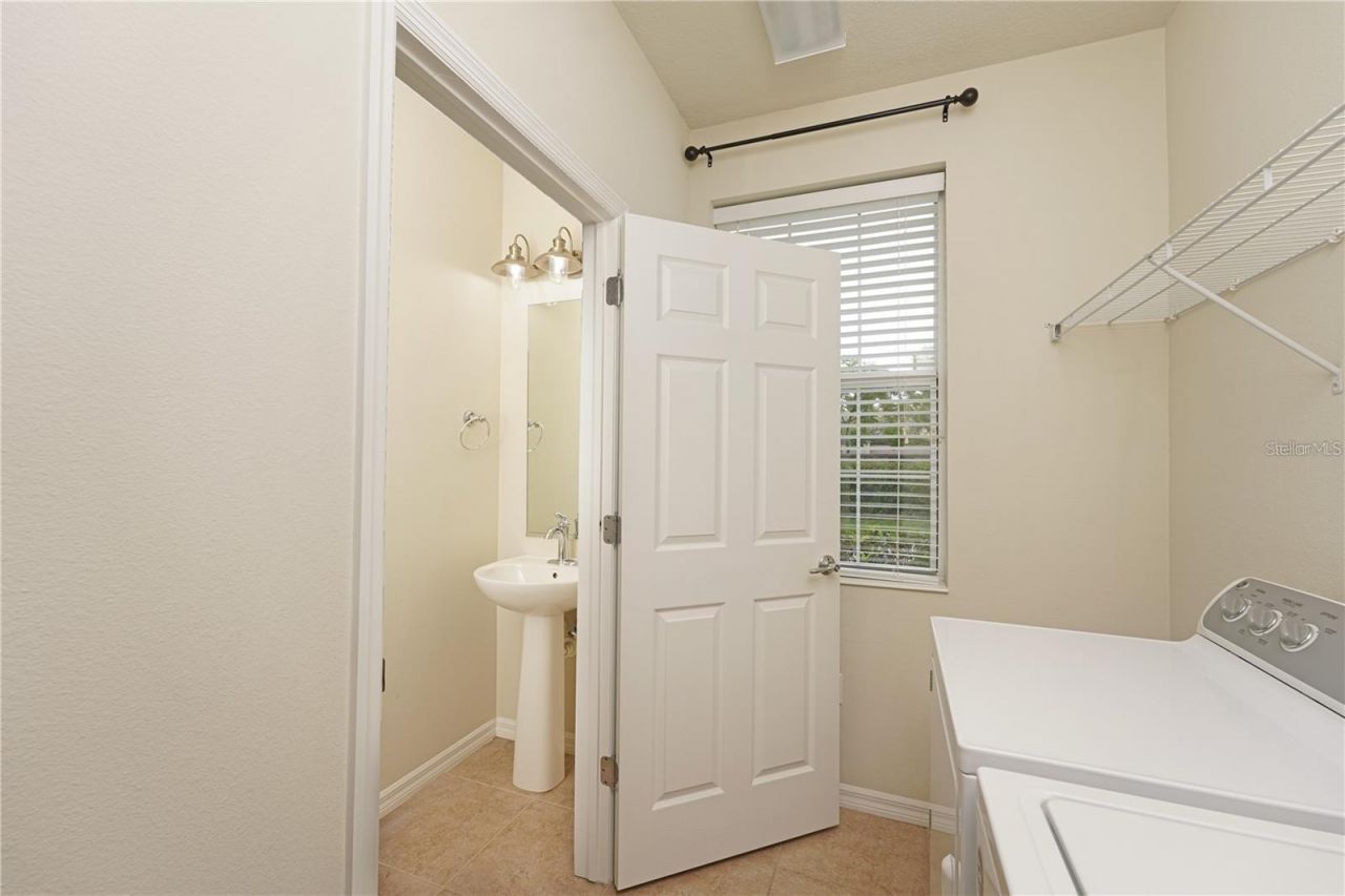 3770 82nd Avenue Circle E, Unit 103, Sarasota, FL 34243 Photo