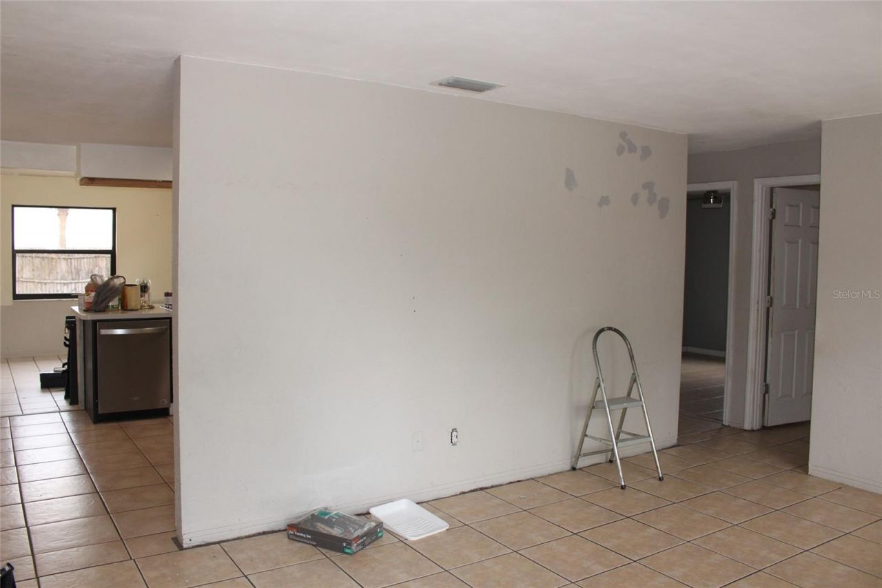 8120 7th Street N, Saint Petersburg, FL 33702 Photo