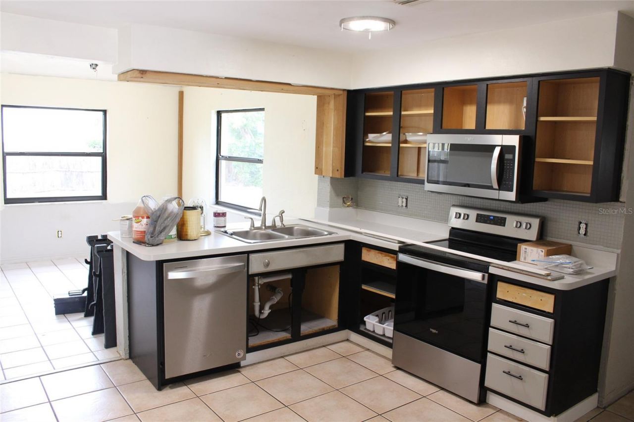 8120 7th Street N, Saint Petersburg, FL 33702 Photo