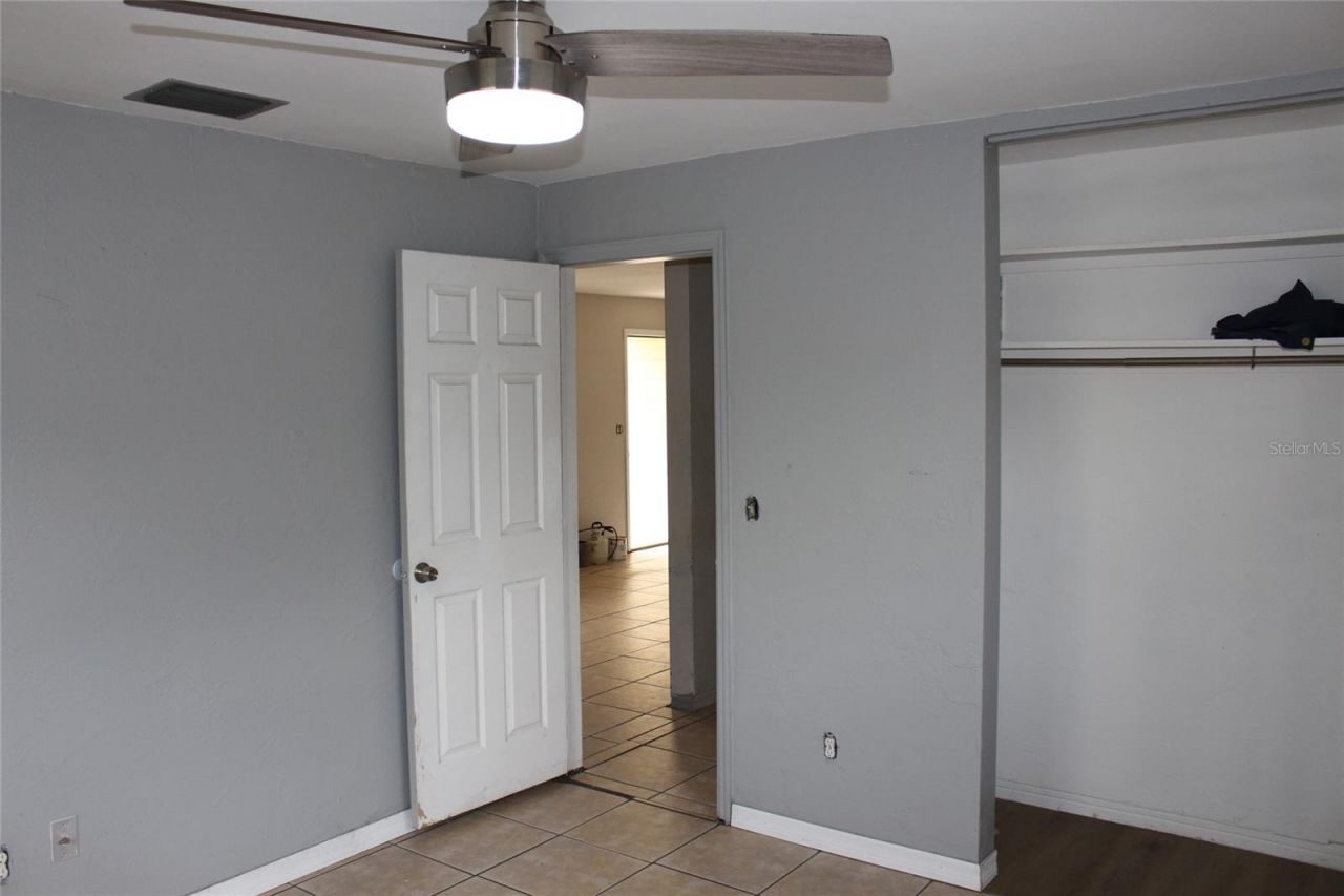 8120 7th Street N, Saint Petersburg, FL 33702 Photo