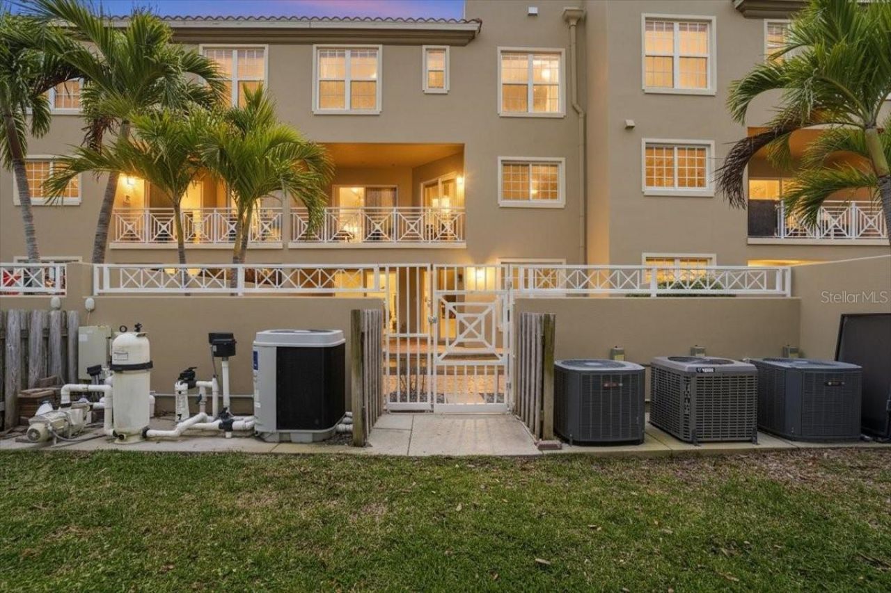 702 Granada Avenue, Unit 7, Venice, FL 34285 Photo