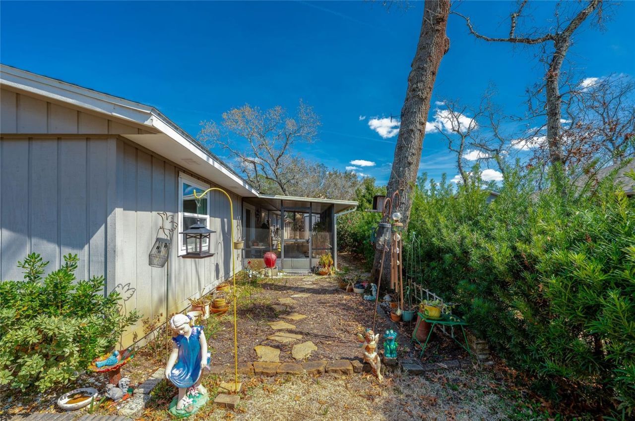 10 Oak Lane , Port Orange, FL 32128 Photo