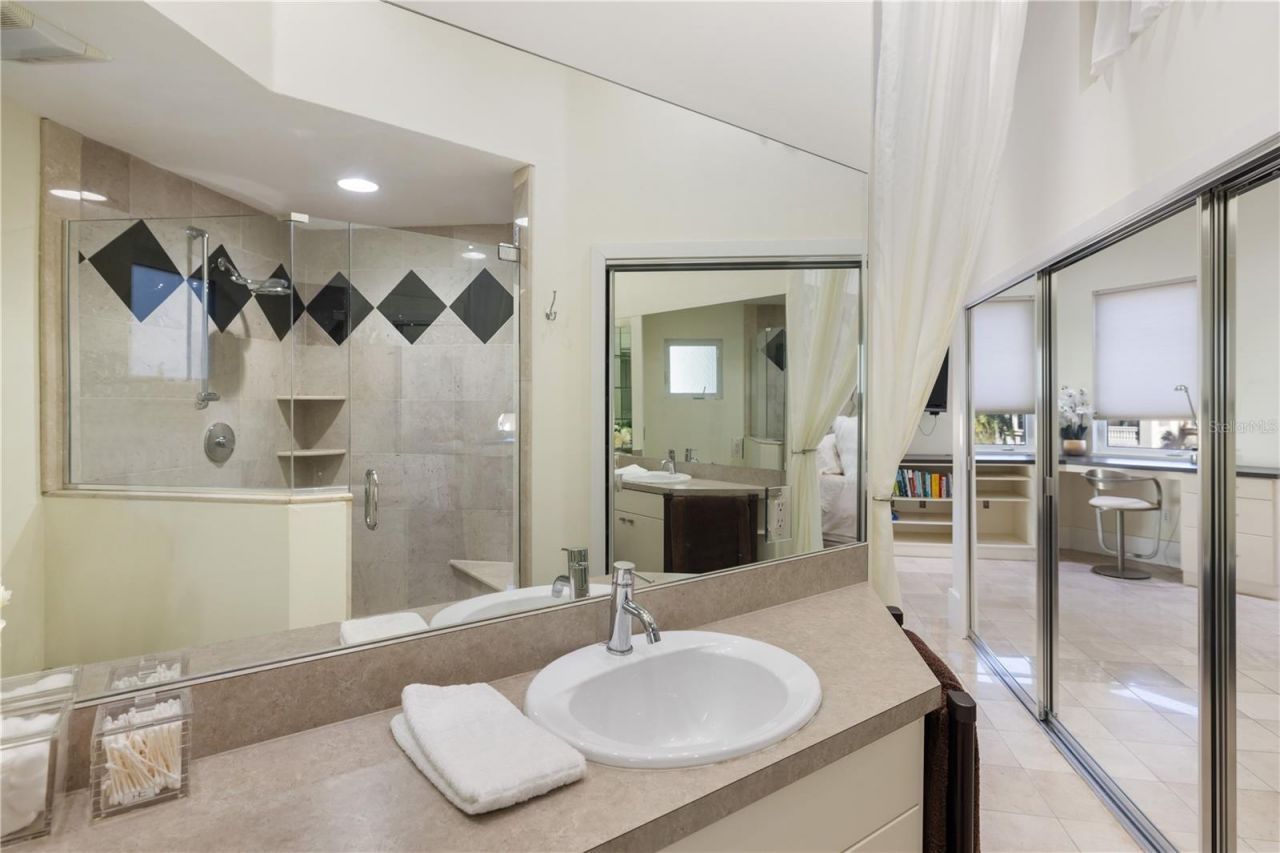 5004 64th Dr W, Bradenton, FL 34210 Photo