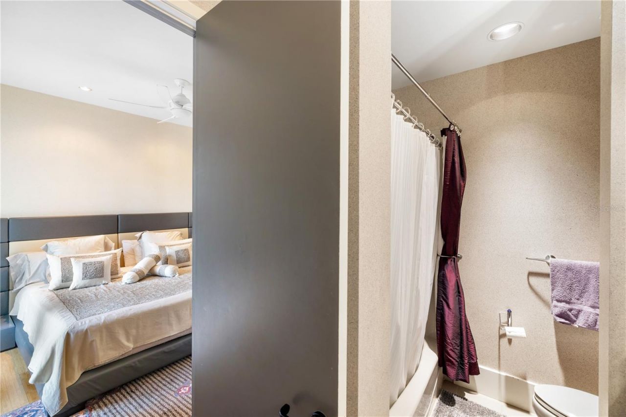 5004 64th Dr W, Bradenton, FL 34210 Photo