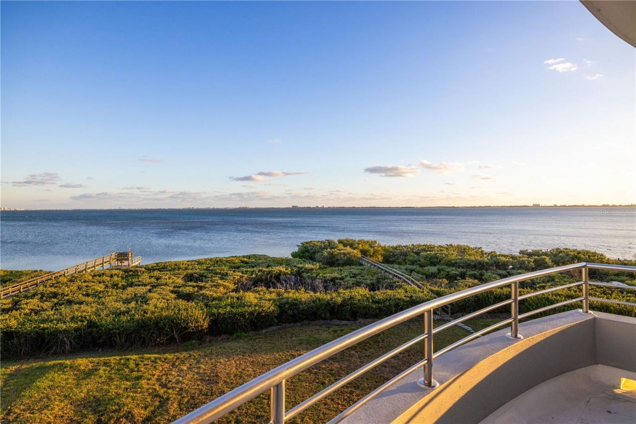 5004 64th Dr W, Bradenton, FL 34210 Photo