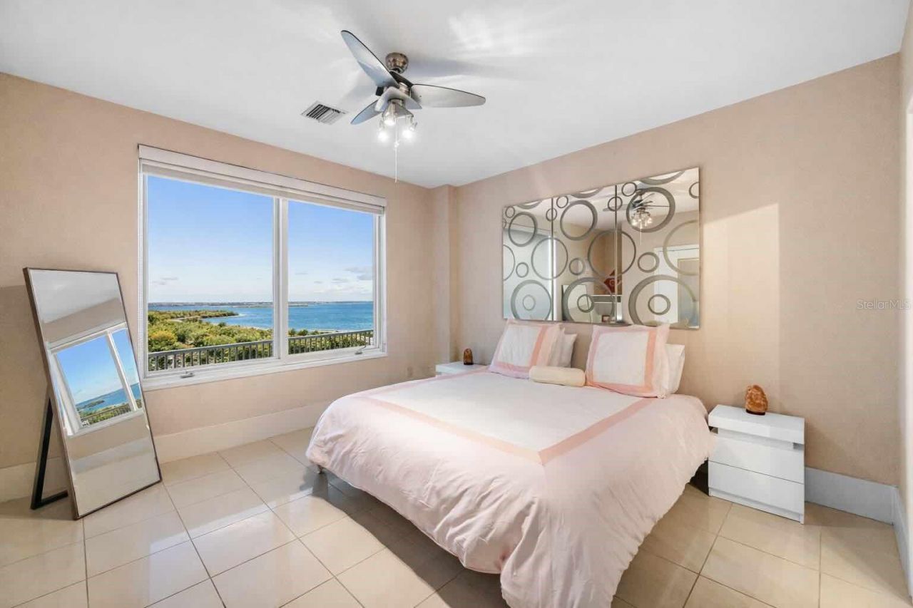 5004 64th Dr W, Bradenton, FL 34210 Photo