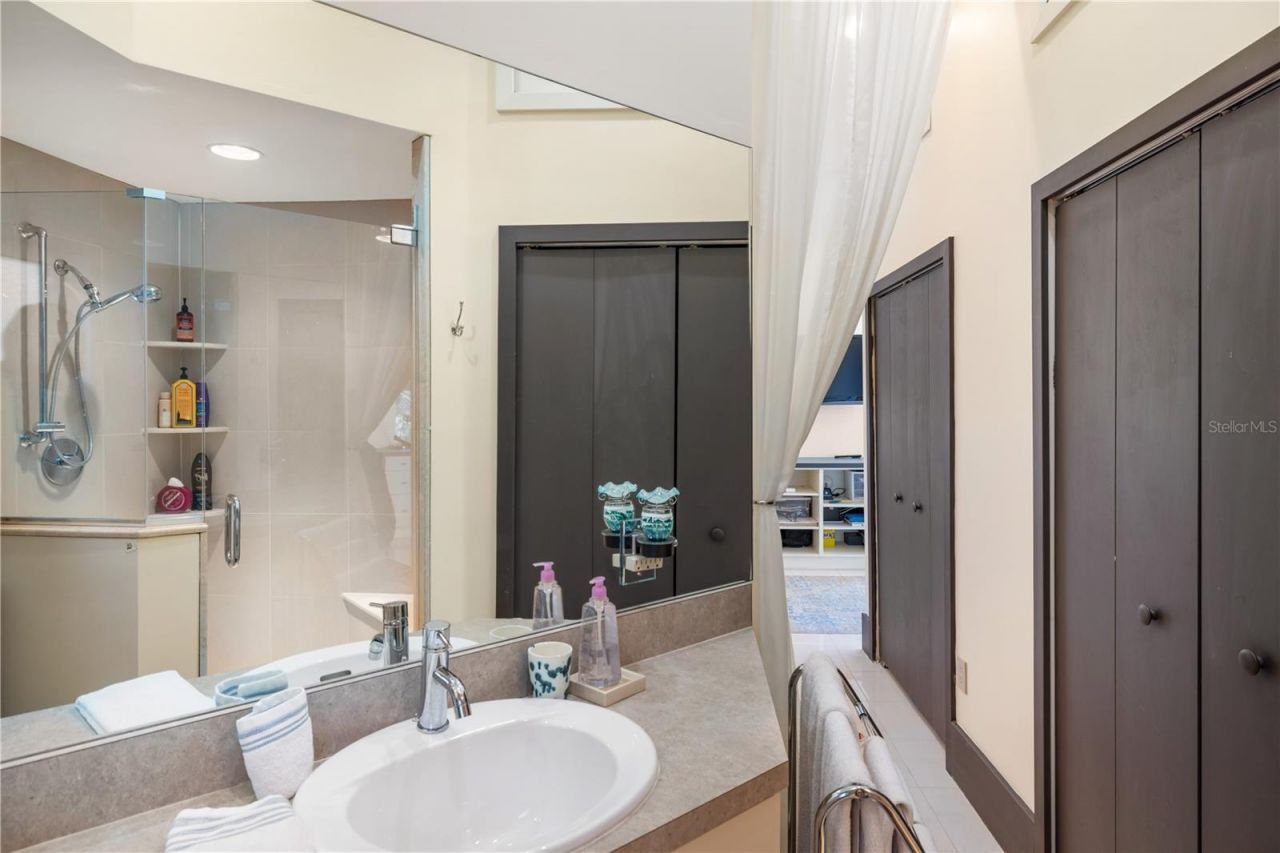 5004 64th Dr W, Bradenton, FL 34210 Photo