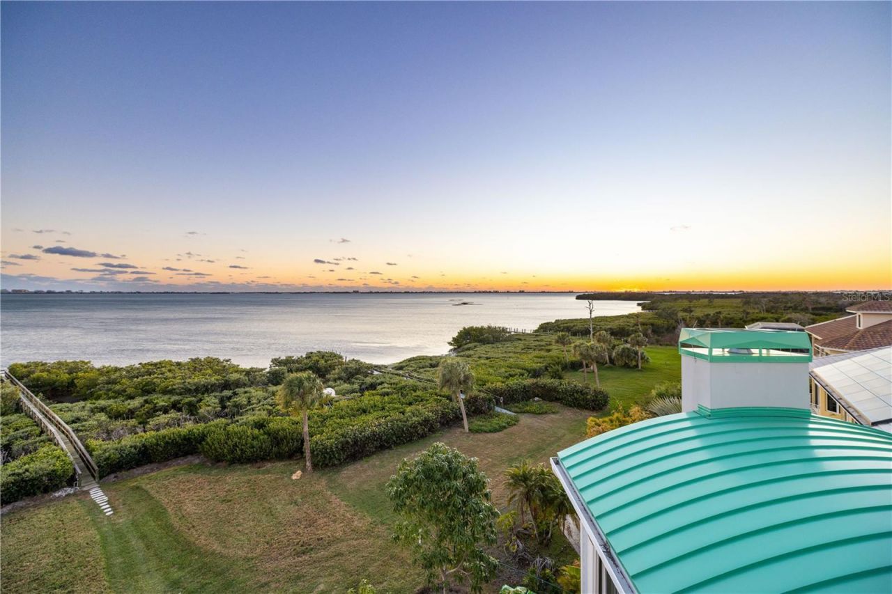 5004 64th Dr W, Bradenton, FL 34210 Photo