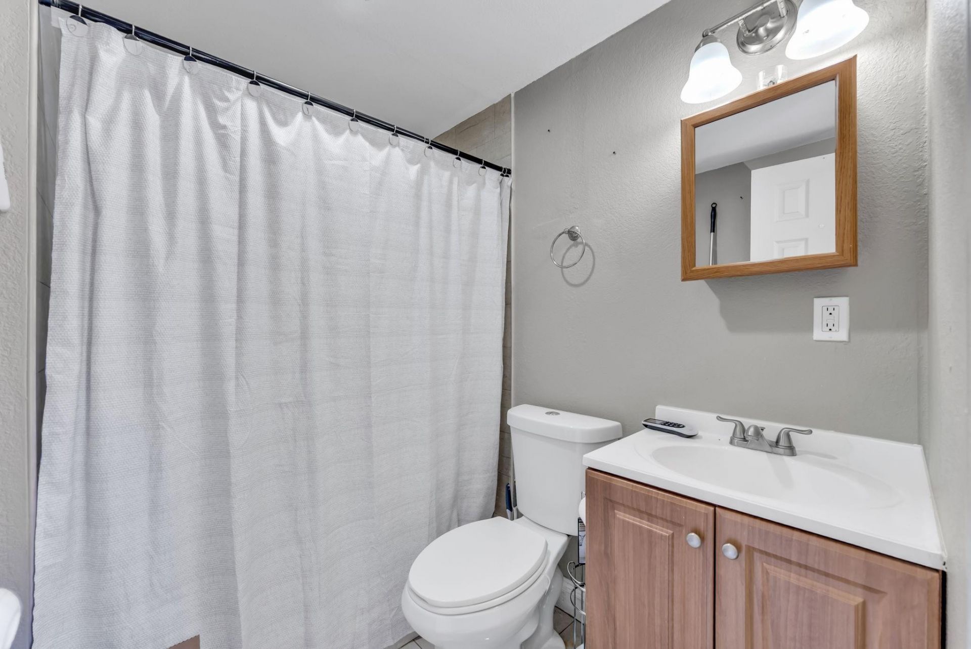 6400 Coolidge Street, Hollywood, FL 33024 Photo