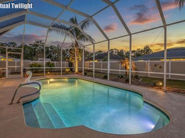 8 Zenger Ct, Palm Coast, FL 32164