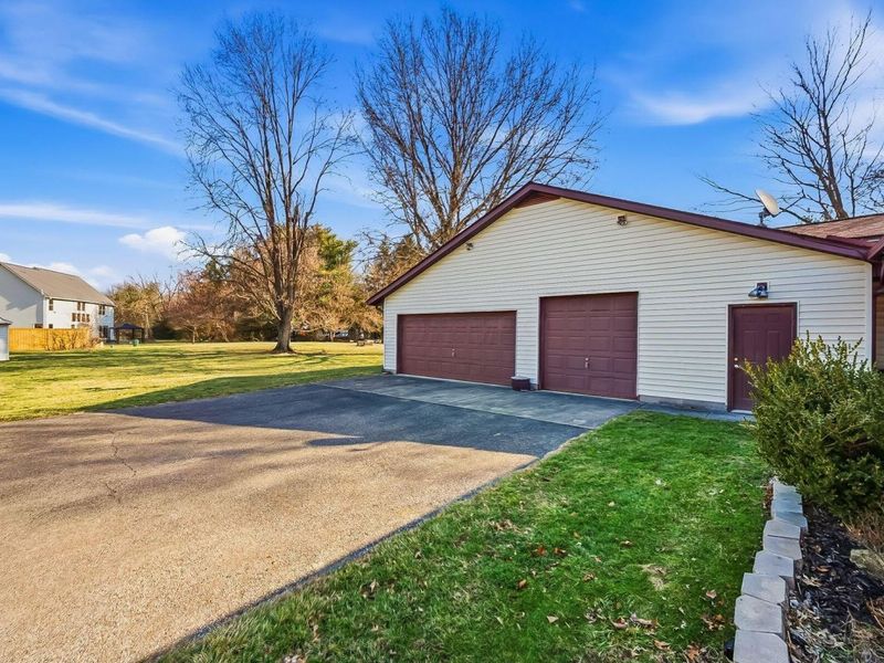 8191 Maxtown Road , Westerville, OH 43082 Photo 6
