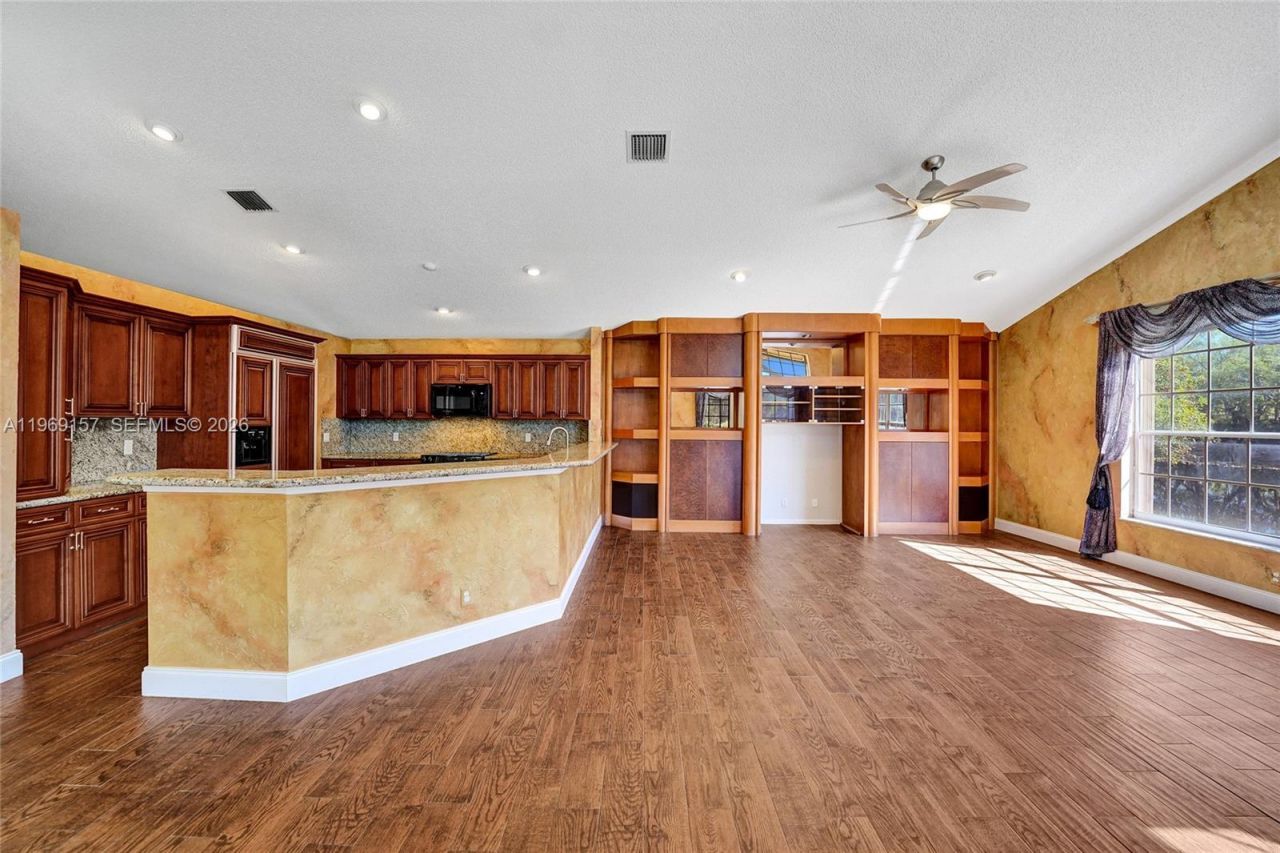 3280 Huntington, Weston, FL 33332 Photo