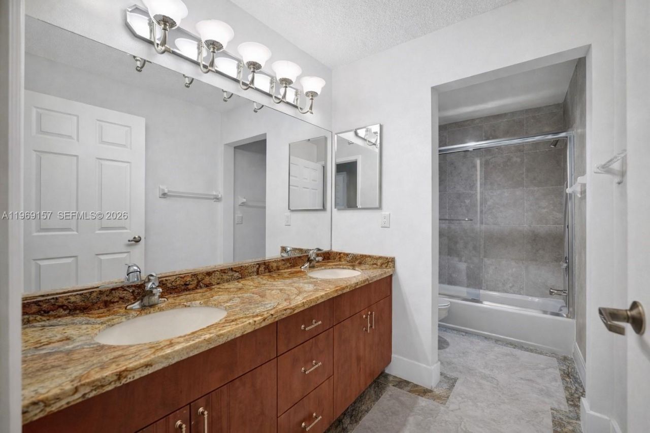 3280 Huntington, Weston, FL 33332 Photo