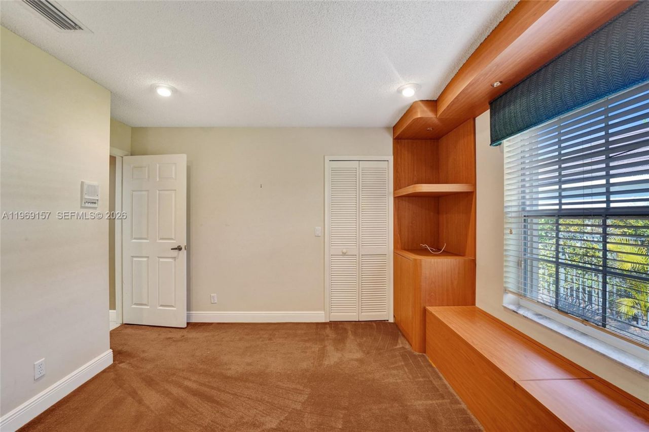 3280 Huntington, Weston, FL 33332 Photo